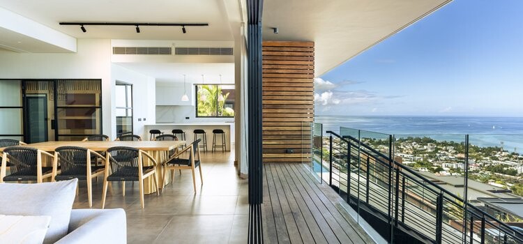 Penthouse avec terrasse et vue mer sur la côte ouest de l'île Maurice